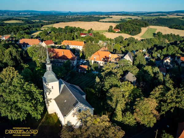Fotor&uuml;ckblick: 52. L&uuml;bbenauer Kahnkorso 2026 